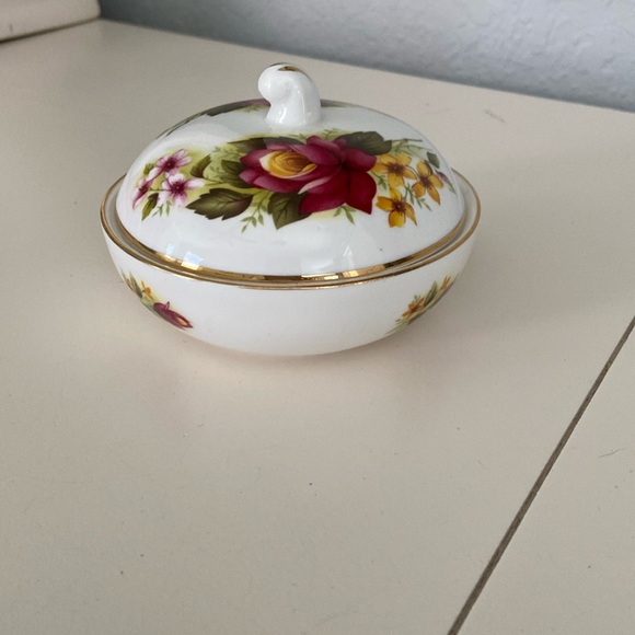 Royal Sutherland China Trinket dish with lid - Picture 6 of 6